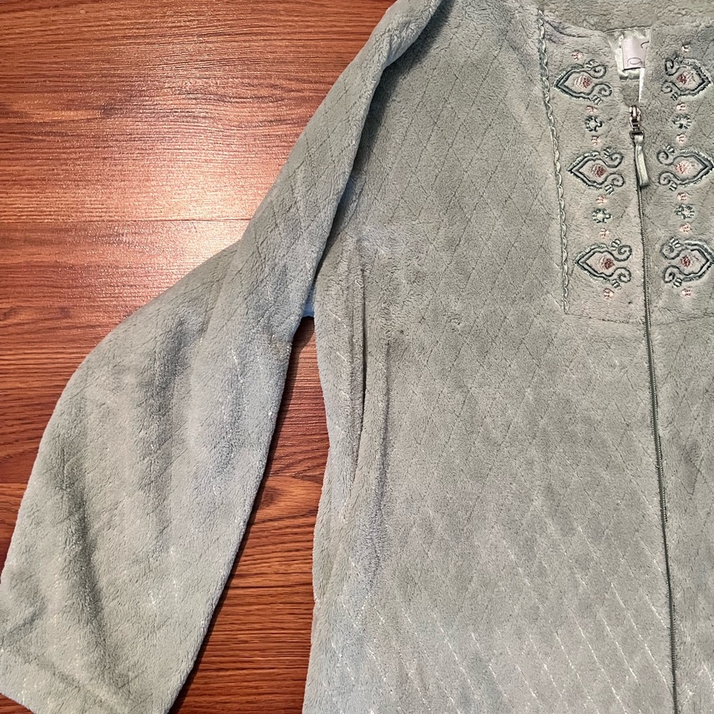 Oscar del la Renta Robe - Picture 3 of 6